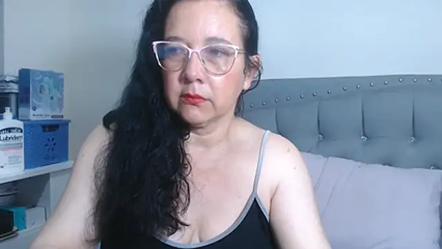 Snapshot of maturepriscila chatting on October 2025 01:14:01 PM maturepriscila online show from October 2025 01:14:01 PM