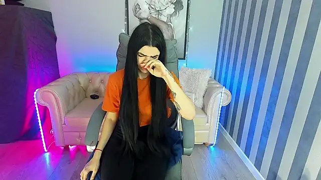 Tiffany lab online show from January 2025 01:27:01 PM