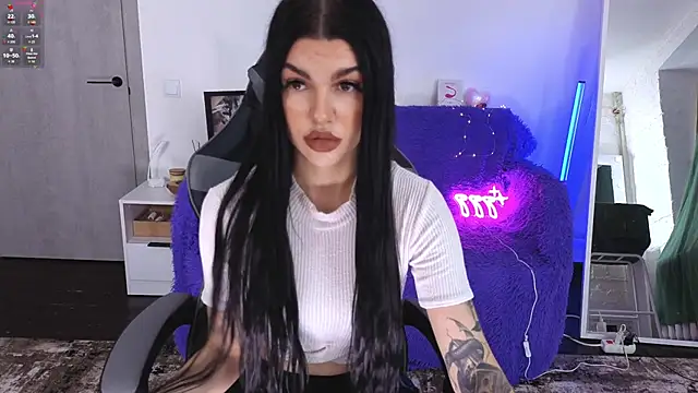 Tiffany lab online show from November 2025 01:00:02 PM