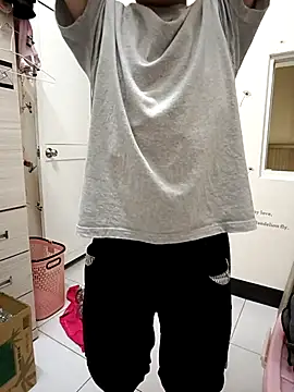 Snapshot of chiata410 chatting on November 2025 03:11:01 PM chiata410 online show from November 2025 03:11:01 PM