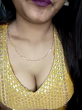 Snapshot of NOTY-LOVE-05 chatting on March 2025 03:53:01 PM NOTY-LOVE-05 online show from March 2025 03:53:01 PM