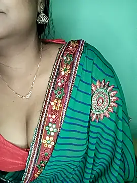 Snapshot of NOTY-LOVE-05 chatting on November 2025 03:14:02 PM NOTY-LOVE-05 online show from November 2025 03:14:02 PM