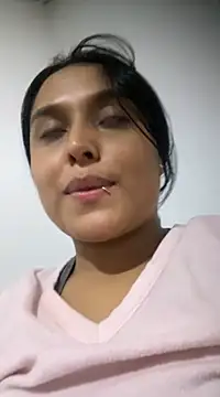 Snapshot of Sweet_xuee18 chatting on January 2025 02:58:02 AM Sweet xuee18 online show from January 2025 02:58:02 AM