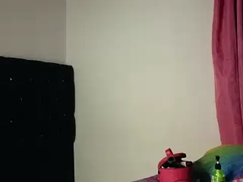 Snapshot of Sweet_xuee18 chatting on February 2025 07:20:01 AM Sweet xuee18 online show from February 2025 07:20:01 AM