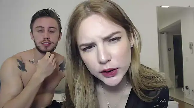 Snapshot of cloesweetdreams chatting on January 2025 06:27:02 AM cloesweetdreams online show from January 2025 06:27:02 AM