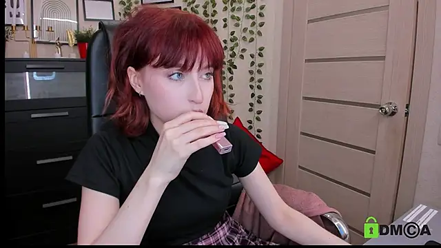 ElizaNik  online show from June 2026 09:38:01 PM
