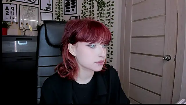 ElizaNik  online show from July 2026 10:58:02 PM