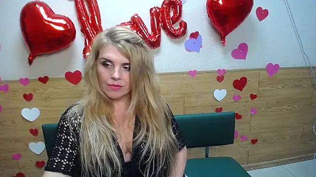 Julya Barbi online show from March 2025 06:01:01 AM