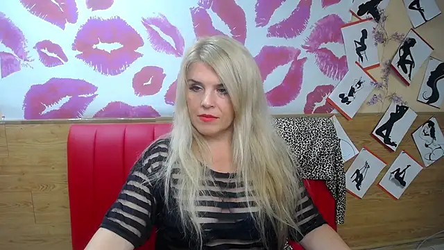 Julya Barbi online show from September 2025 06:17:02 AM