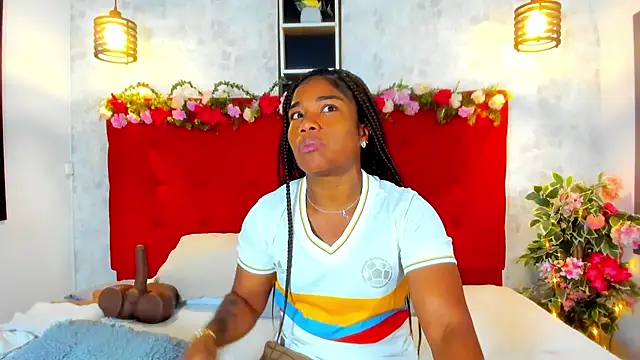 SilvannaFit online show from November 2025 12:07:02 PM