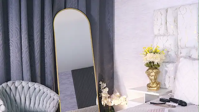 rosse lennon online show from March 2026 01:33:02 AM