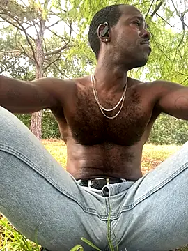 Snapshot of Melaneighted chatting on October 2025 09:20:01 PM Melaneighted online show from October 2025 09:20:01 PM