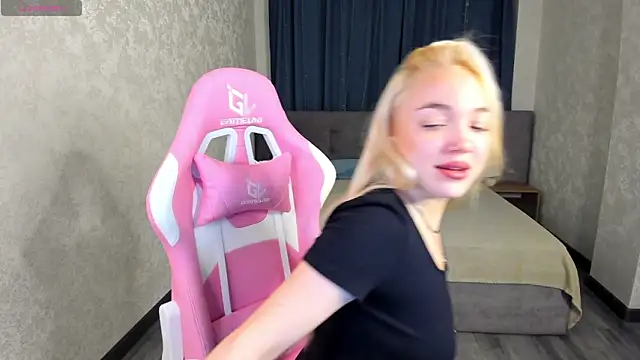 Christy Little online show from February 2025 01:24:02 AM