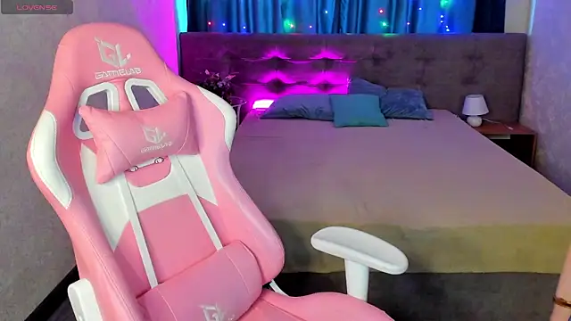 Christy Little online show from February 2025 08:05:01 AM