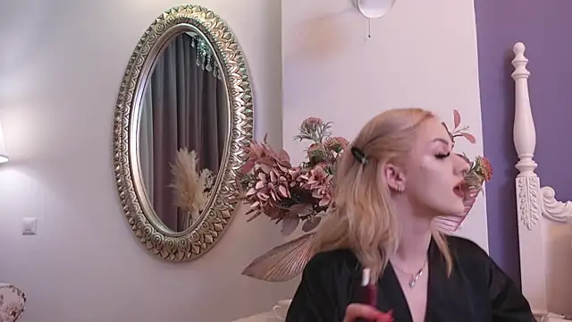 LucyLexton online show from February 2025 04:37:02 AM