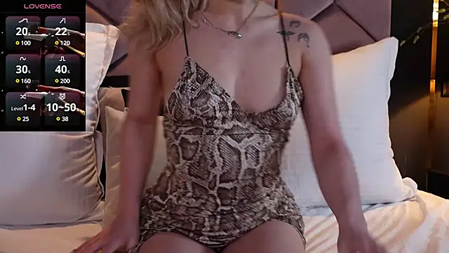 LucyLexton online show from March 2025 04:16:02 AM