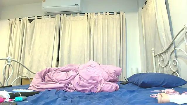 seo yeon  online show from January 2025 04:33:01 PM