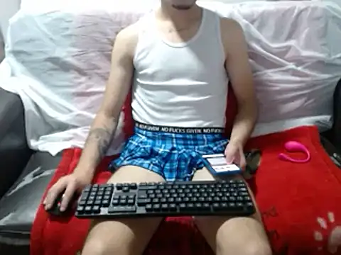 MarceloMilk online show from January 2025 02:36:01 PM