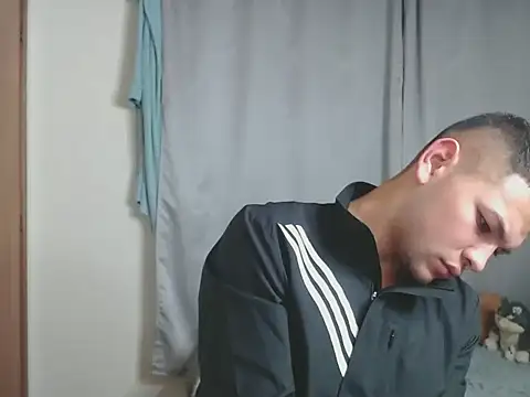 MarceloMilk online show from March 2025 03:54:02 AM