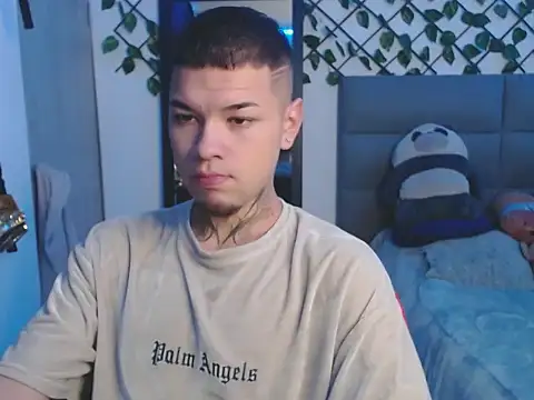 MarceloMilk online show from September 2025 01:47:01 PM