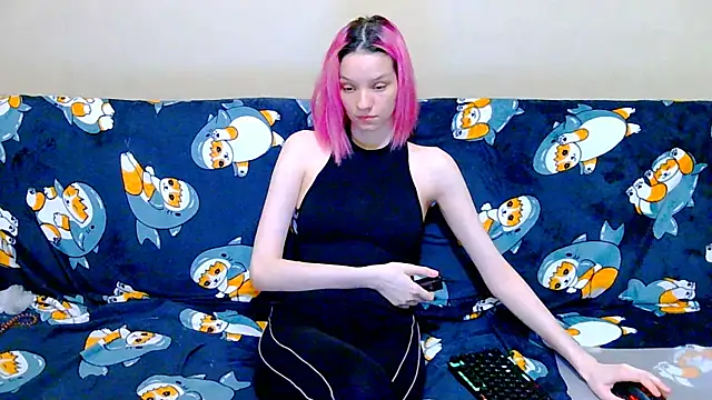 Ivy Lester online show from October 2025 05:45:02 PM