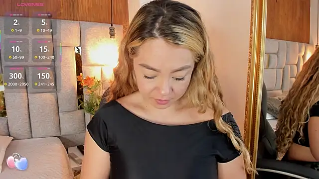 Saori newman online show from September 2025 12:54:01 PM