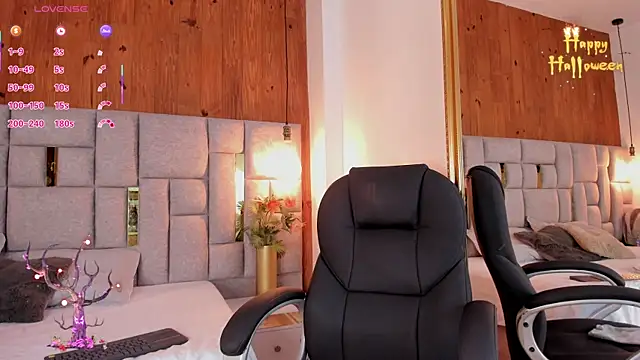 Saori newman online show from October 2025 11:51:02 AM