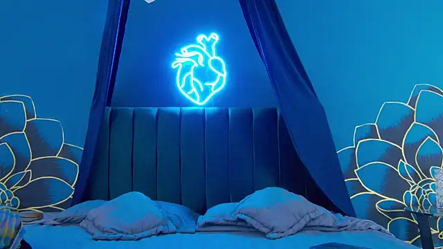 Lunamistyc online show from October 2025 07:58:02 PM