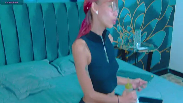 Lunamistyc online show from January 2026 08:03:02 PM