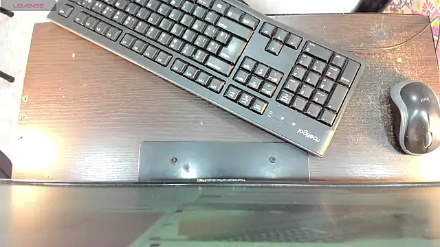 ariana crazzy online show from January 2025 04:08:02 PM