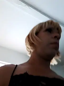 blondebitchlitle online show from March 2025 08:45:02 PM