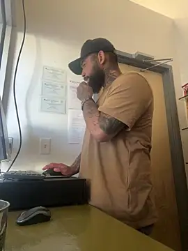 Snapshot of jr91esl chatting on February 2025 10:39:01 PM jr91esl online show from February 2025 10:39:01 PM