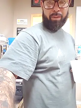 Snapshot of jr91esl chatting on April 2026 08:18:02 AM jr91esl online show from April 2026 08:18:02 AM