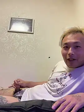 Snapshot of kouji8800 chatting on January 2025 12:32:02 PM kouji8800 online show from January 2025 12:32:02 PM