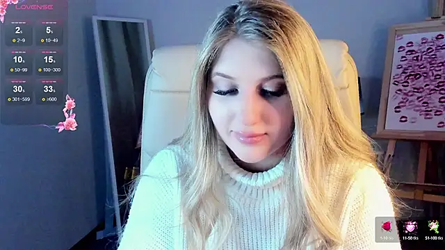 Evacadooo online show from March 2025 05:49:02 AM