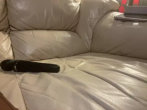 iveedie017 online show from December 2024 10:44:02 PM