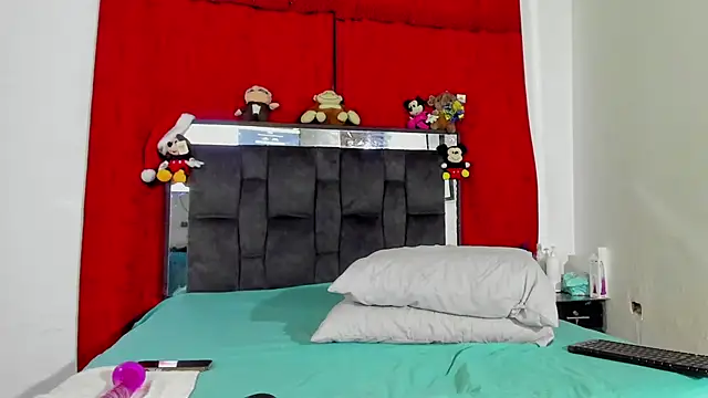 chloe vasquez710 online show from January 2025 11:38:01 PM