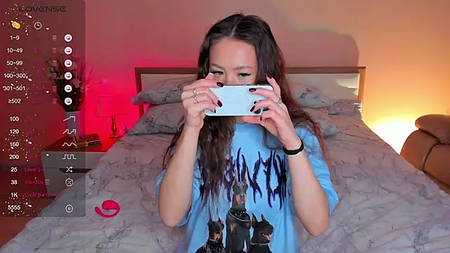 skinny sissss online show from November 2025 11:11:01 AM