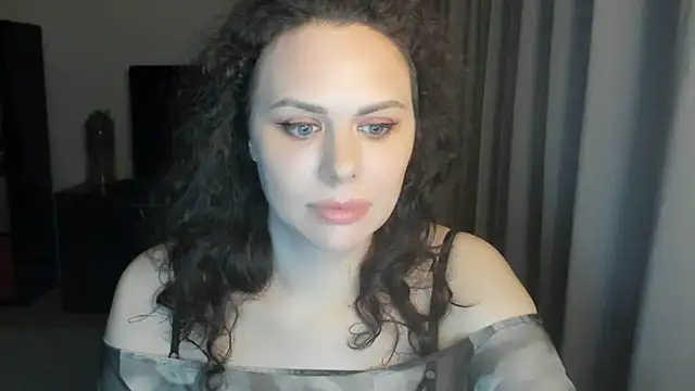 MollyCheiz online show from June 2026 10:49:02 PM
