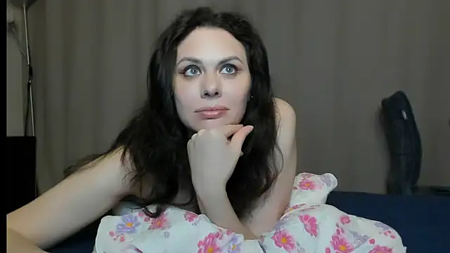 MollyCheiz online show from July 2026 11:29:02 PM