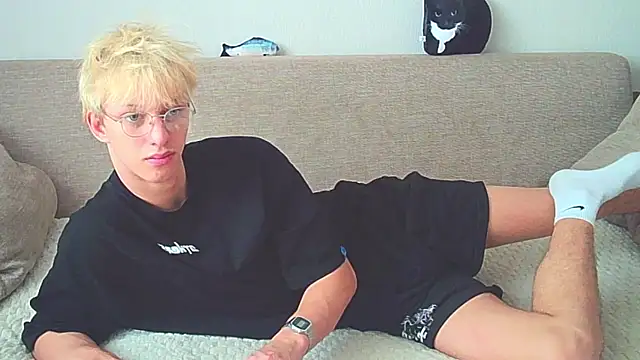 Ostin meow online show from December 2024 06:45:02 AM