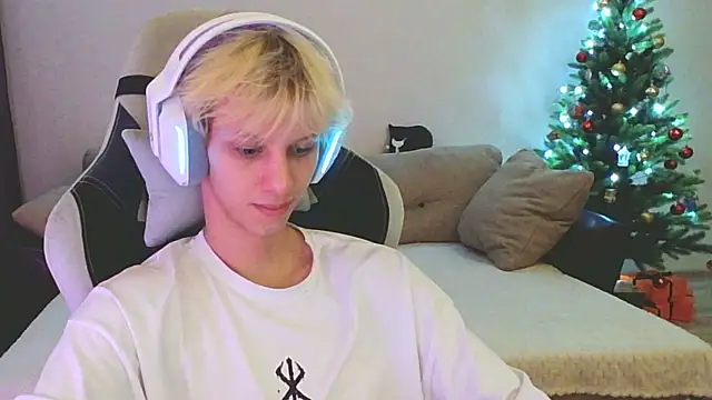 Ostin meow online show from January 2025 03:45:01 PM