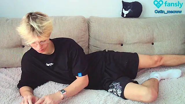 Ostin meow online show from February 2025 08:15:02 AM