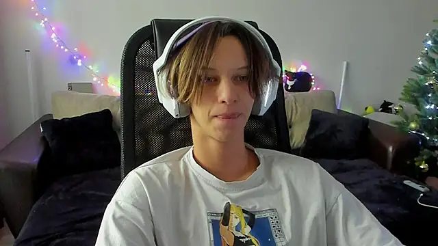 Ostin meow online show from December 2025 07:38:01 AM