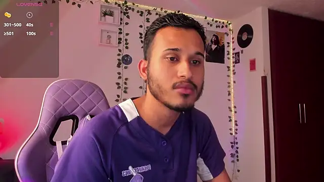 Raf brunette online show from January 2025 12:10:01 PM