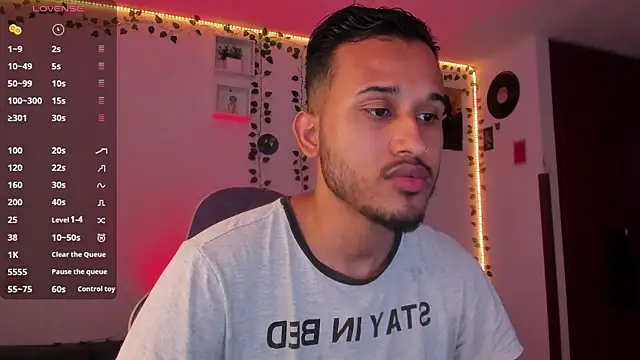 Raf brunette online show from February 2025 12:37:02 PM