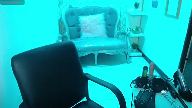 scarleth blue online show from March 2025 09:38:01 AM