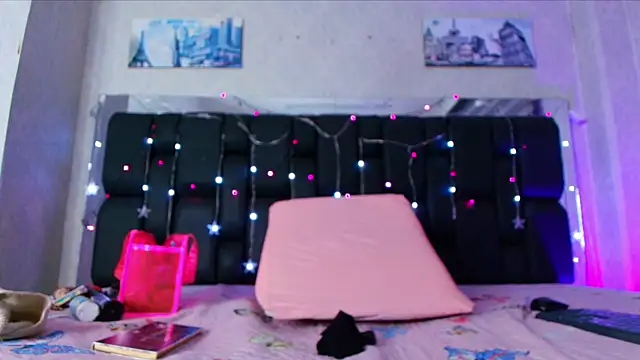 Snapshot of canela_oss chatting on March 2025 11:53:02 AM canela oss online show from March 2025 11:53:02 AM