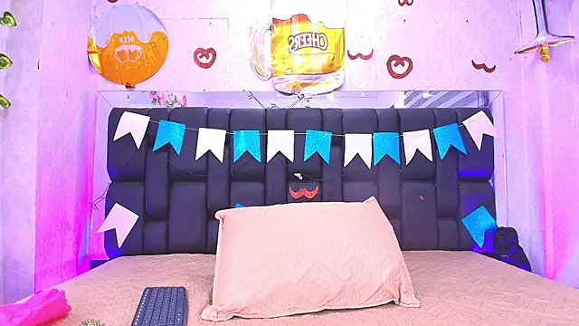 Snapshot of canela_oss chatting on September 2025 11:58:01 AM canela oss online show from September 2025 11:58:01 AM