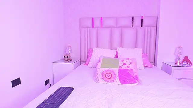 Snapshot of canela_oss chatting on November 2025 12:07:02 PM canela oss online show from November 2025 12:07:02 PM